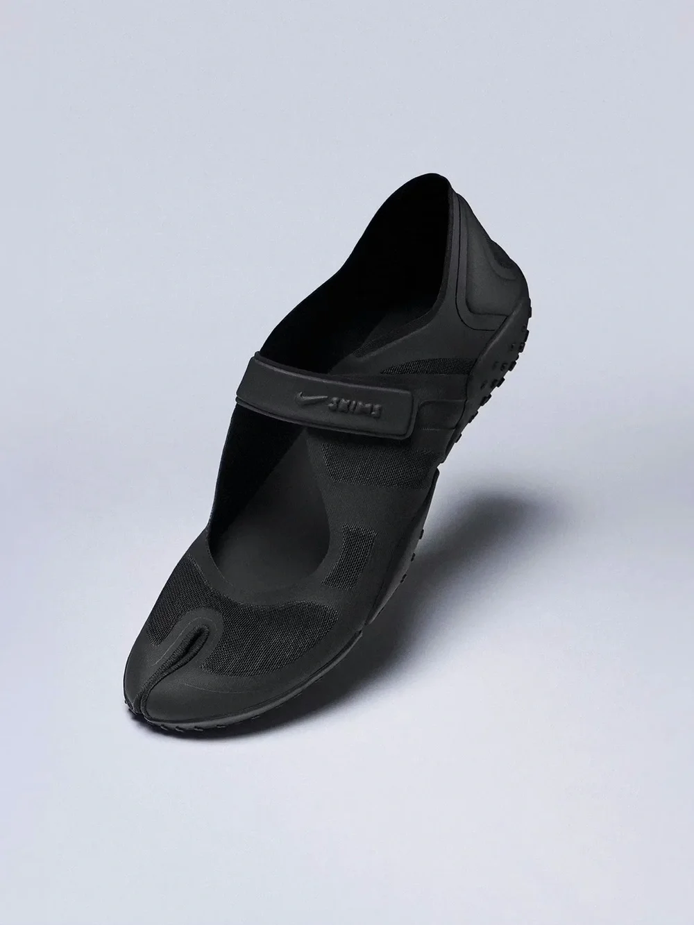 NikeSKIMS rift